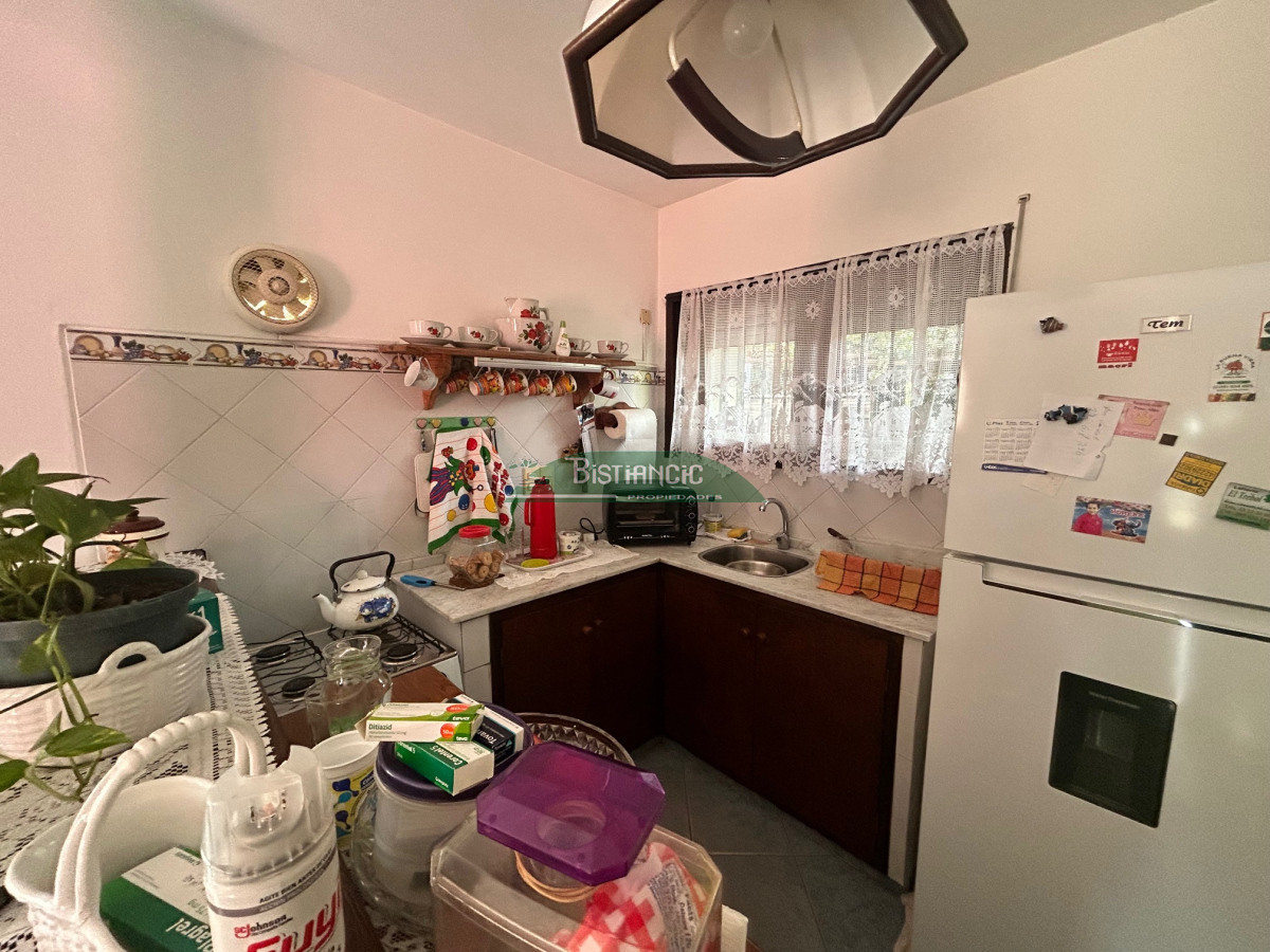 Casa ID.2908 - Maldonado, casa impecable de 2 dorm, 1 baño, living , barbacoa, galpón, etc. Precio de venta US$ 125.000.