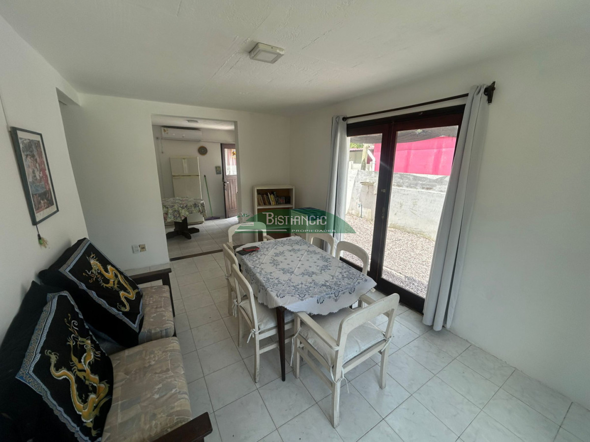 Casa ID.3030 - Alquiler de temporada o Anual - Casa en Lausana. de 3 dorm, 2 baños, con terraza , patio y estacionamiento.