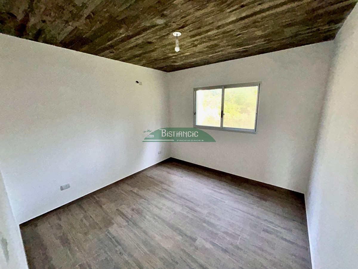 Casa ID.2275 - Casa a estrenar en barrio privado, construcción tradicional, 2 dorm 2 baños 370 m2 de terreno  US$170.000. financiación