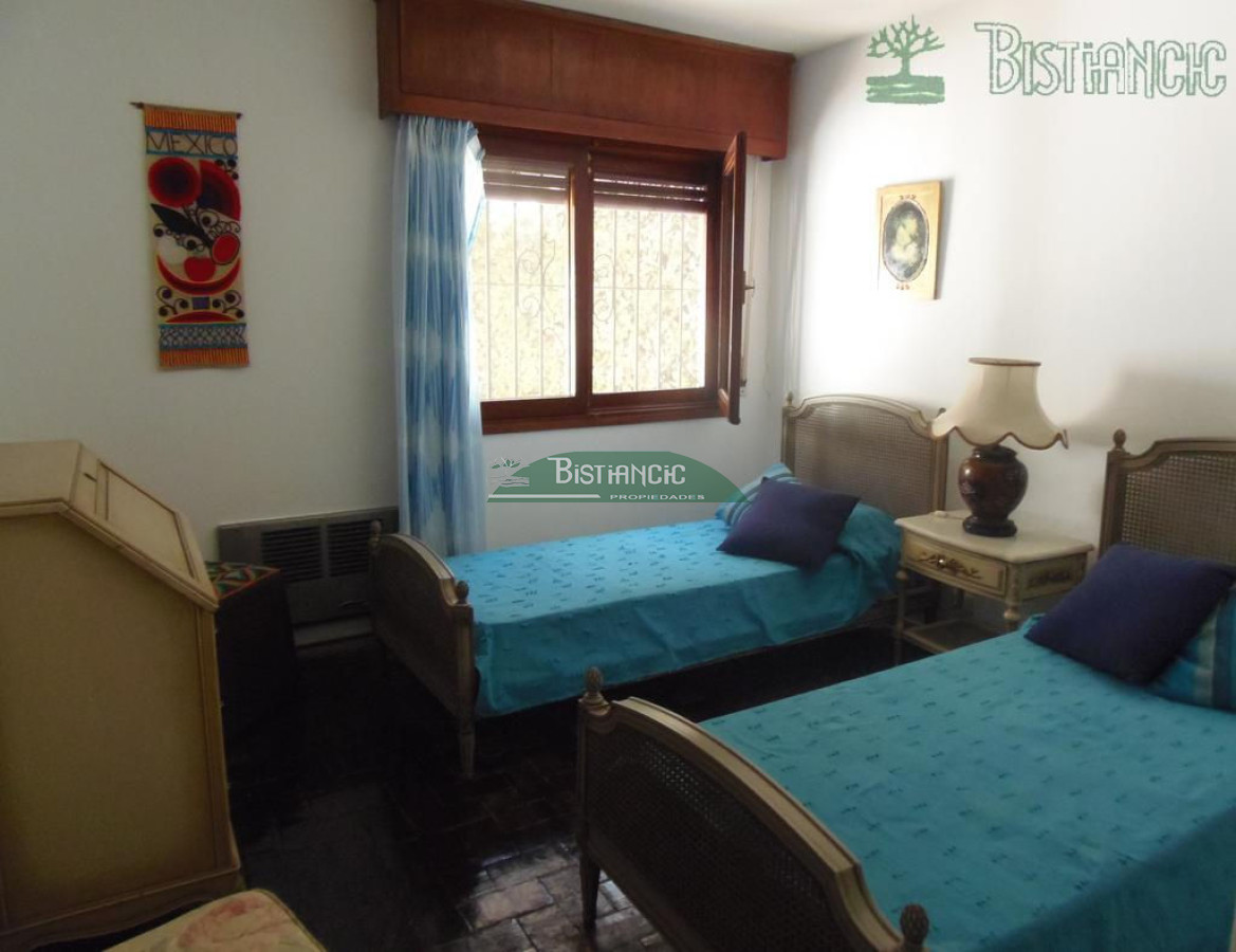 Casa ID.675 - Alquiler de temporada, Casa de 3 dormitorios, 2 baños y parrillero. 