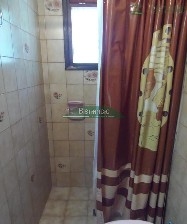 Casa ID.675 - Alquiler de temporada, Casa de 3 dormitorios, 2 baños y parrillero. 