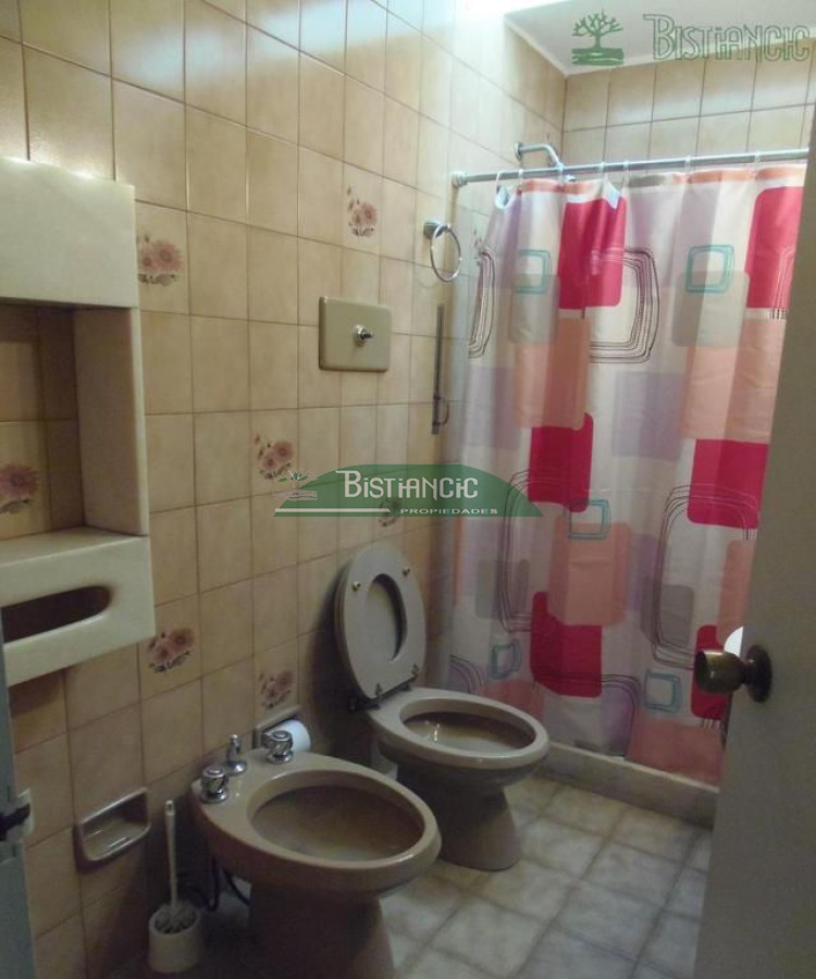 Casa ID.675 - Alquiler de temporada, Casa de 3 dormitorios, 2 baños y parrillero. 