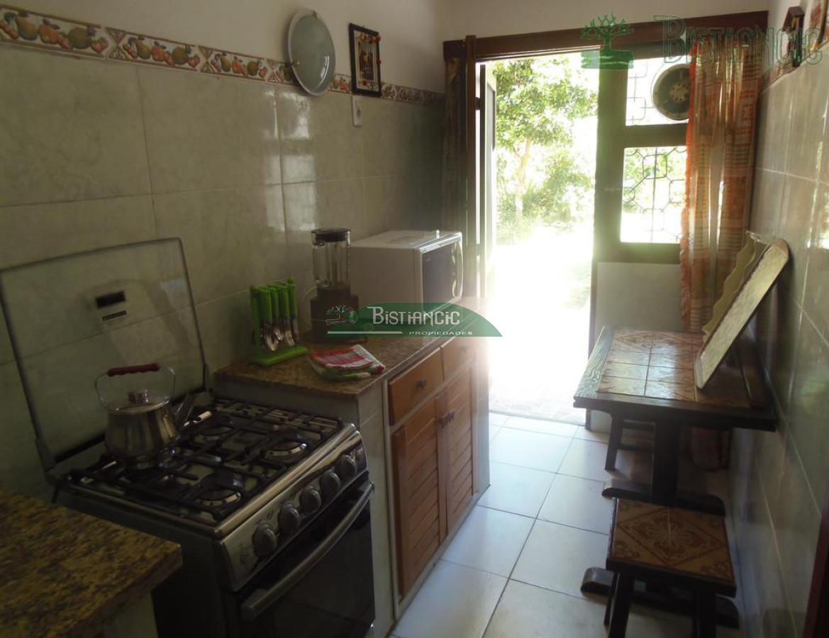 Casa ID.675 - Alquiler de temporada, Casa de 3 dormitorios, 2 baños y parrillero. 