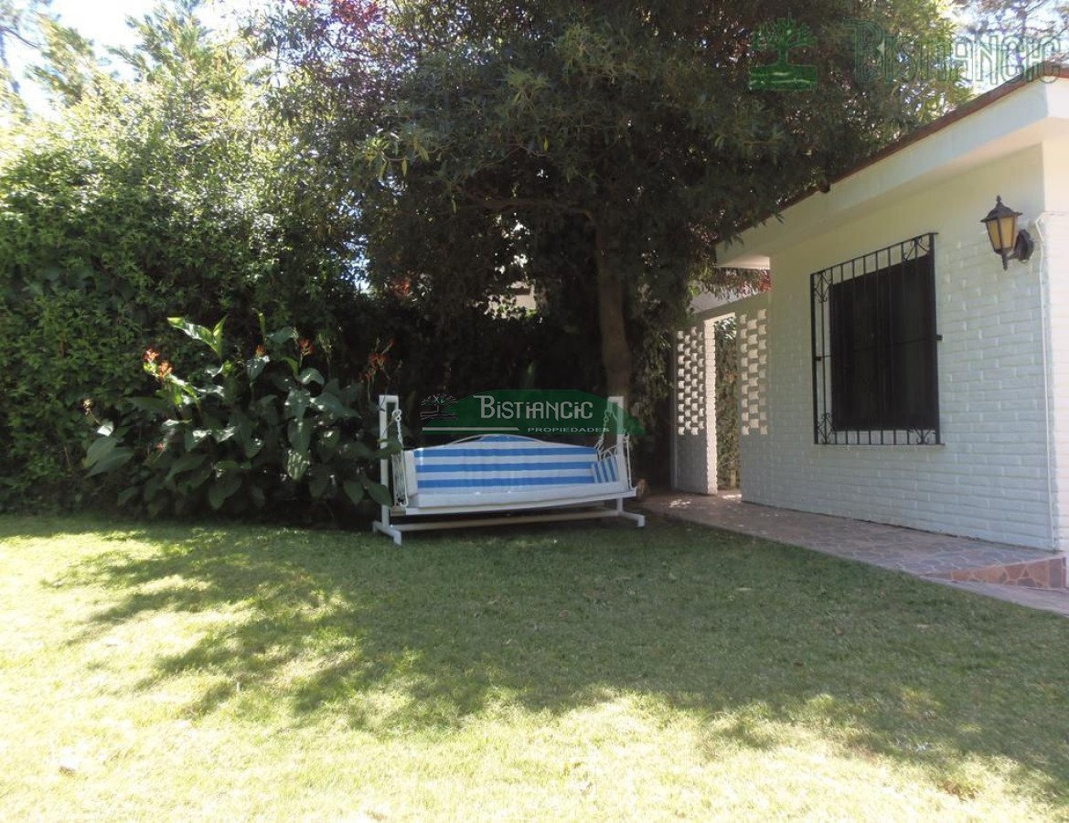 Casa ID.675 - Alquiler de temporada, Casa de 3 dormitorios, 2 baños y parrillero. 