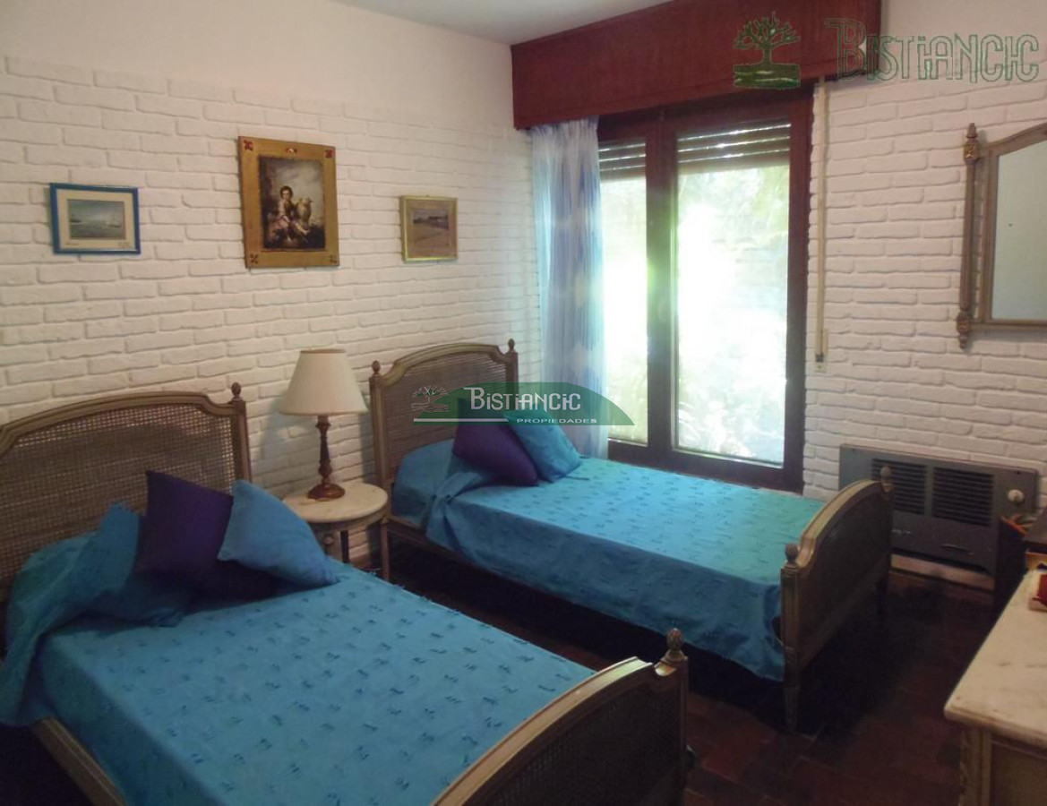 Casa ID.675 - Alquiler de temporada, Casa de 3 dormitorios, 2 baños y parrillero. 