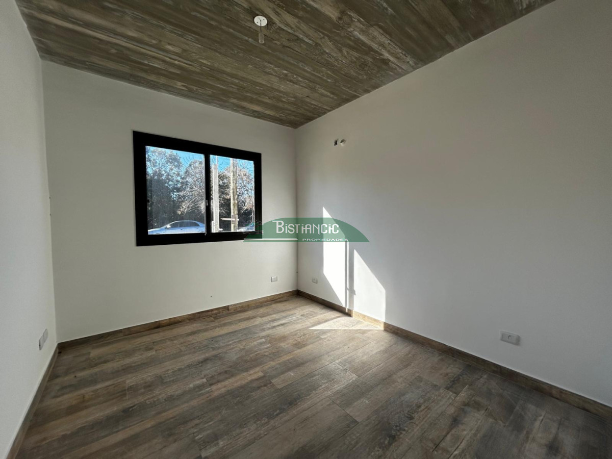 Casa ID.2275 - Casa a estrenar en barrio privado, construcción tradicional, 2 dorm 2 baños 310 m2 de terreno  