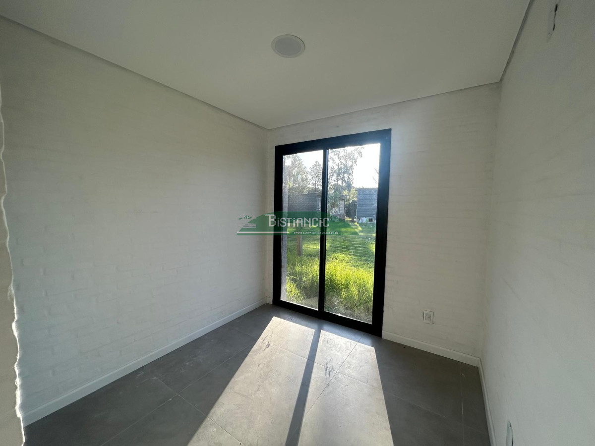 Casa ID.2958 - Casa a estrenar en Pinares , 3 dorm, 2 baños ( 1 en suite), salida con parrillero y pergola. 