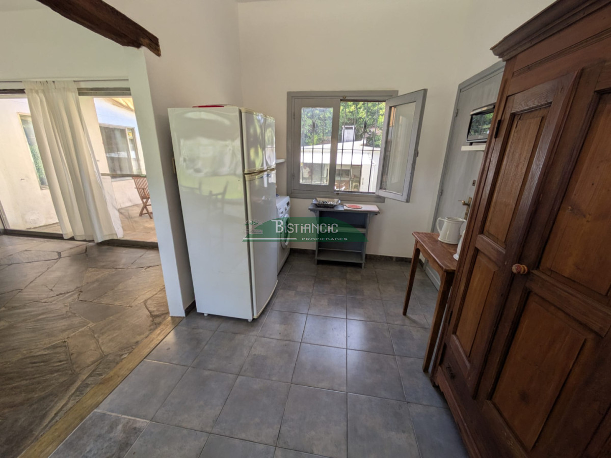 Casa ID.3043 - Hermoso chalet sobre camino la laguna. 3 dorm, 1 baño, barbacoa con baño y deposito. Patio y Estacionamiento. 