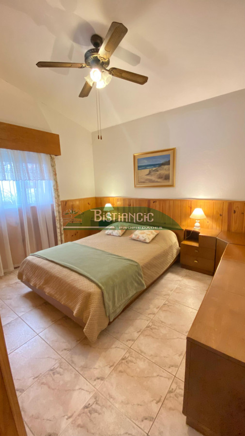 Casa ID.2952 - Casa en Maldonado, 3 dorm 2 baños , nueva con 2 deptos alquilados (buena renta). Todo impecable. Venta US$ 220.000. 