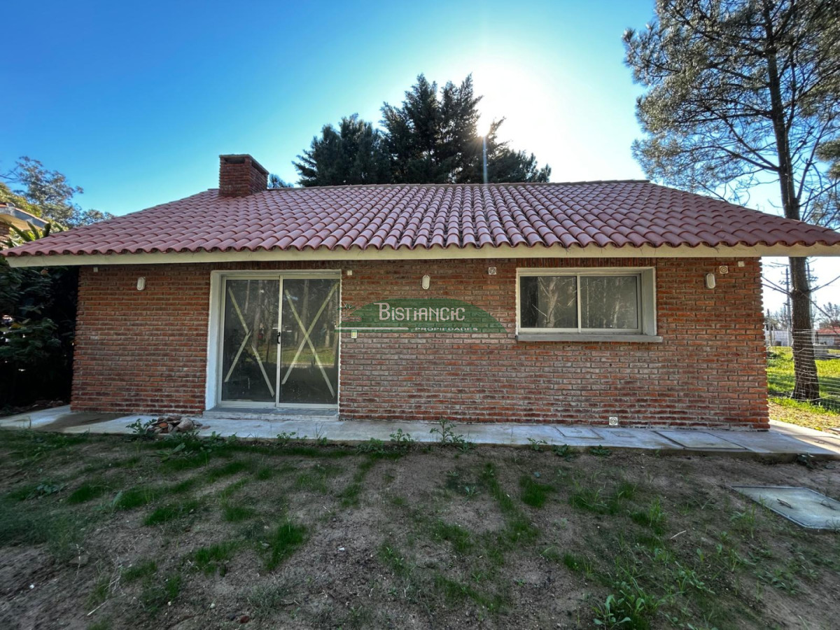 Casa ID.2771 - A estrenar en Casa en Barrio Privado, 2 dorm, 2 baños. U$S 198000