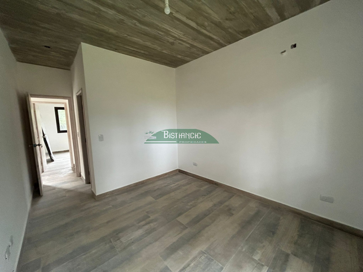 Casa ID.2275 - Casa a estrenar en barrio privado, construcción tradicional, 2 dorm 2 baños 370 m2 de terreno  