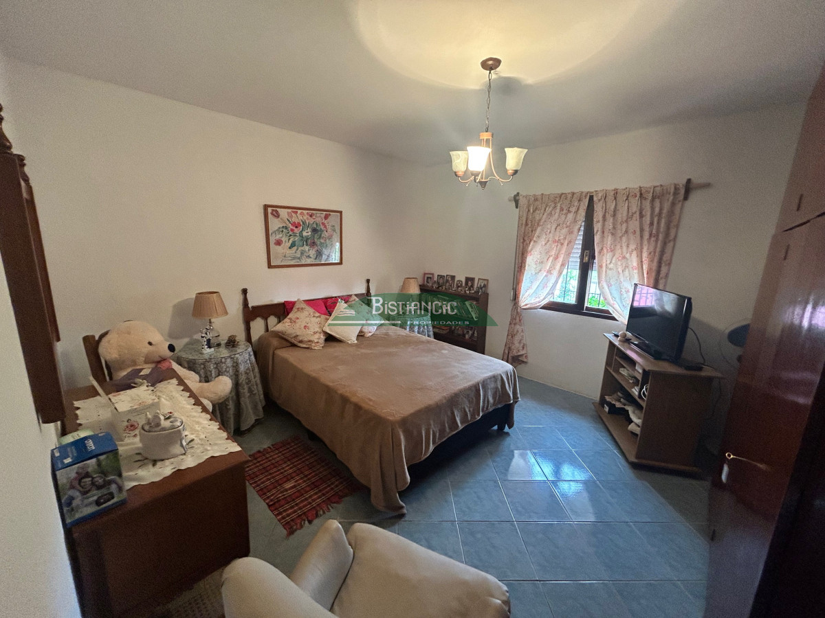 Casa ID.2908 - Maldonado, casa impecable de 2 dorm, 1 baño, living , barbacoa, galpón, etc. Precio de venta US$ 125.000.