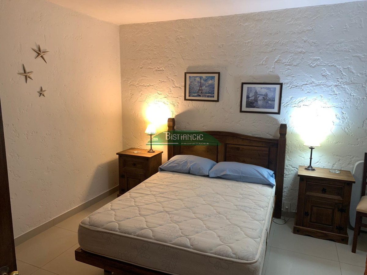 Casa ID.616 - Alquilo invernal casa 2 dorm, 1 baño, estufa y aire acond, cochera y parrillero. $24.000