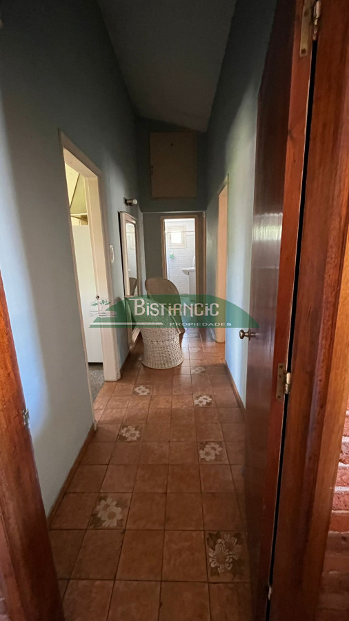 Casa ID.3011 - Chalé Bo Mónaco sobre Chiossi, amplia y sólida construcción, para vivir o comercial. Venta US$320.000. 