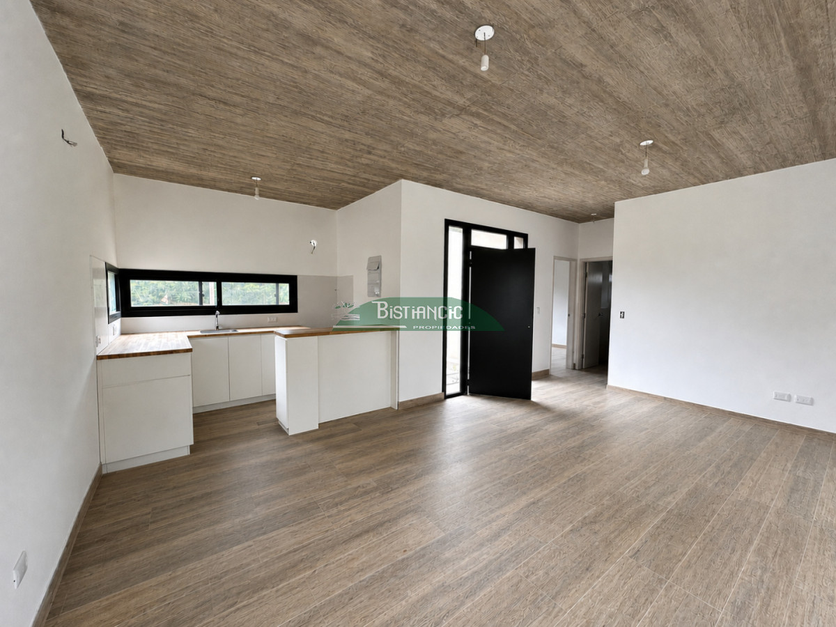 Casa ID.2275 - Casa a estrenar en barrio privado, construcción tradicional, 2 dorm 2 baños 370 m2 de terreno  