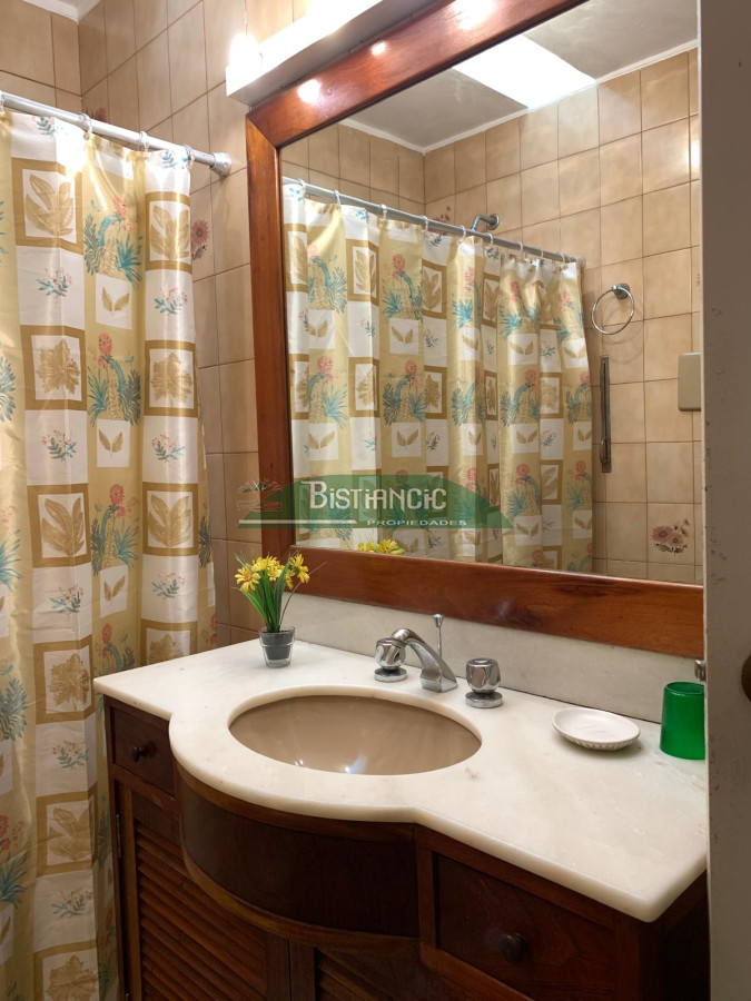 Casa ID.675 - Alquiler de temporada, Casa de 3 dormitorios, 2 baños y parrillero. 