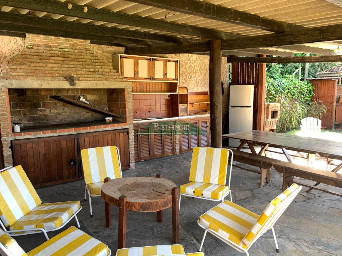 Casa ID.2927 - Alquiler de temporada, Casa de 3 dormitorios + 1 de servicio.  Con gran barbacoa