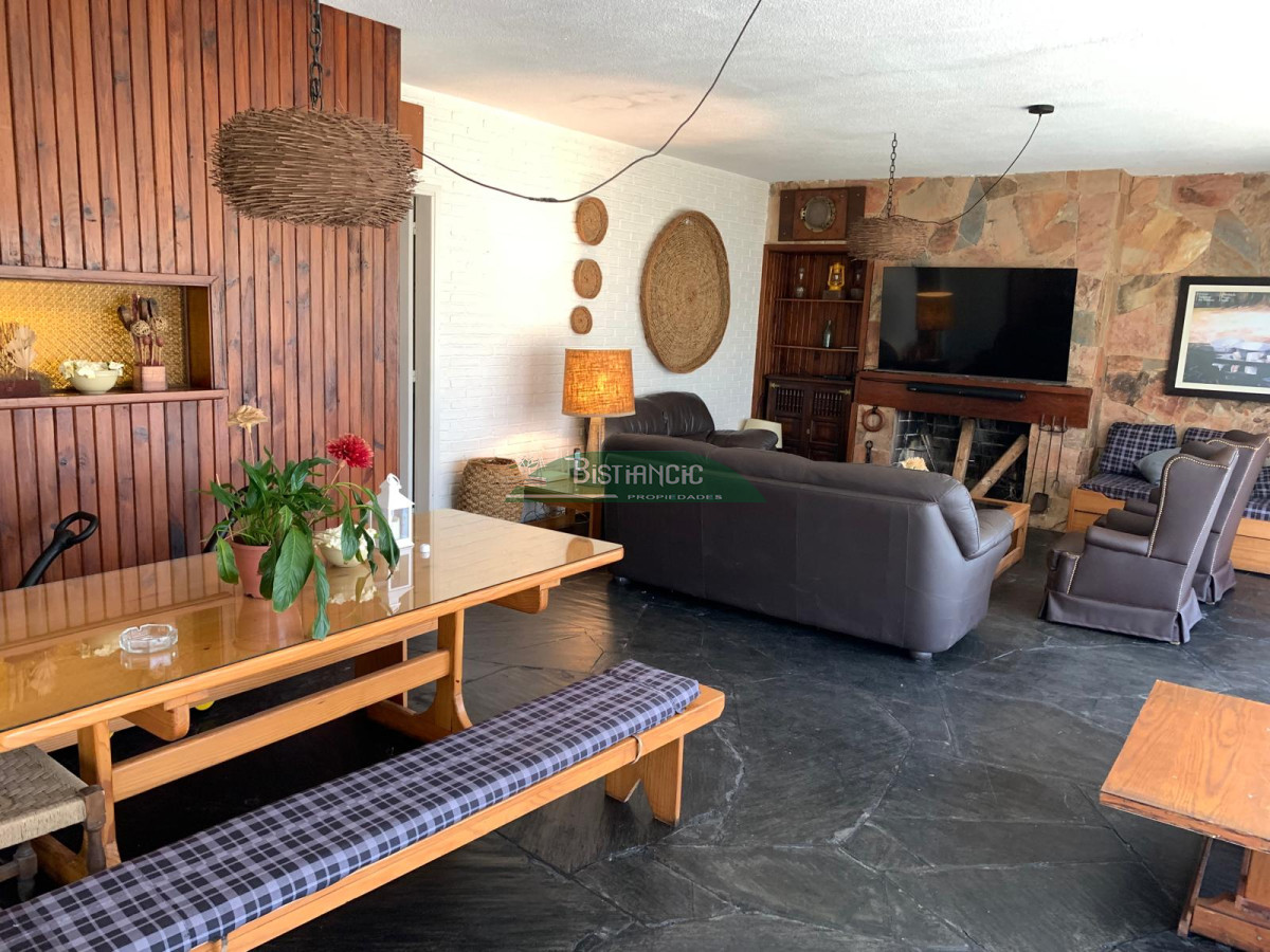 Casa ID.2927 - Alquiler de temporada, Casa de 3 dormitorios + 1 de servicio.  Con gran barbacoa