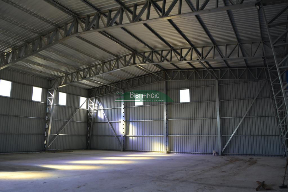 Galpones próximo a ruta 39, 600 m2 a estrenar - GoPunta - Portal Inmobiliario de Punta del Este - Maldonado