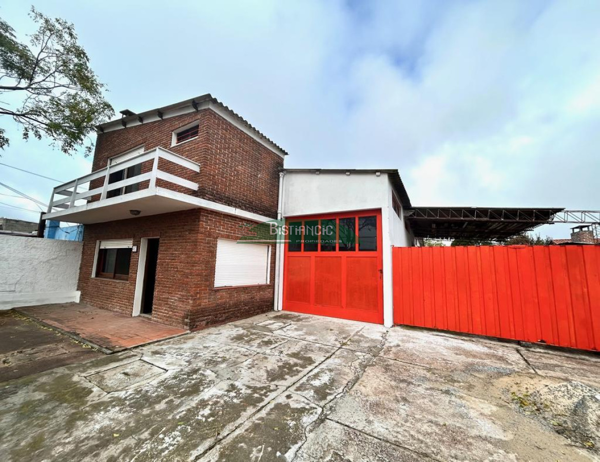 Local Comercial ID.2848 - Galpón de 500 m2 con oficina y lugar para vehículos , cerca del centro de Maldonado. Alquiler US$ 2300., Venta US$ 310.000. Consulte