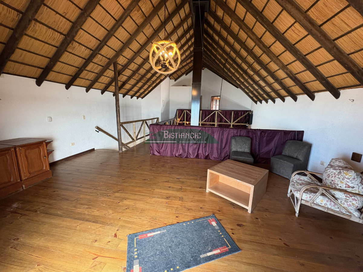 Local Comercial ID.2989 - Restoran en Punta del Diablo frente al mar, con vivienda. Playa de los Pescadores