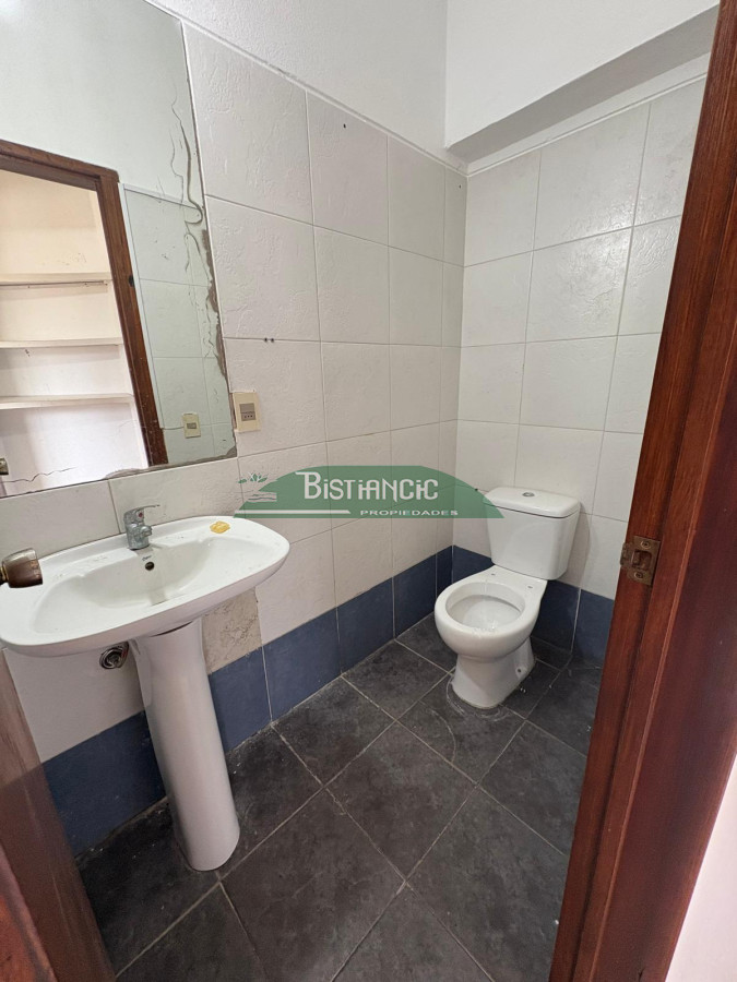 Local Comercial ID.3010 - Local comercial en Alquiler anual, sobre Av. Aparicio Saravia 