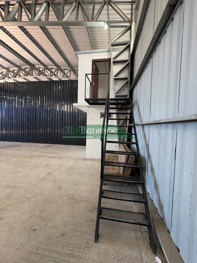 Local Comercial ID.2921 - Galpon próximo a ruta 39, 300 m2 con oficina y baño, cerco perimetral, etc. Alquiler US$ 2350
