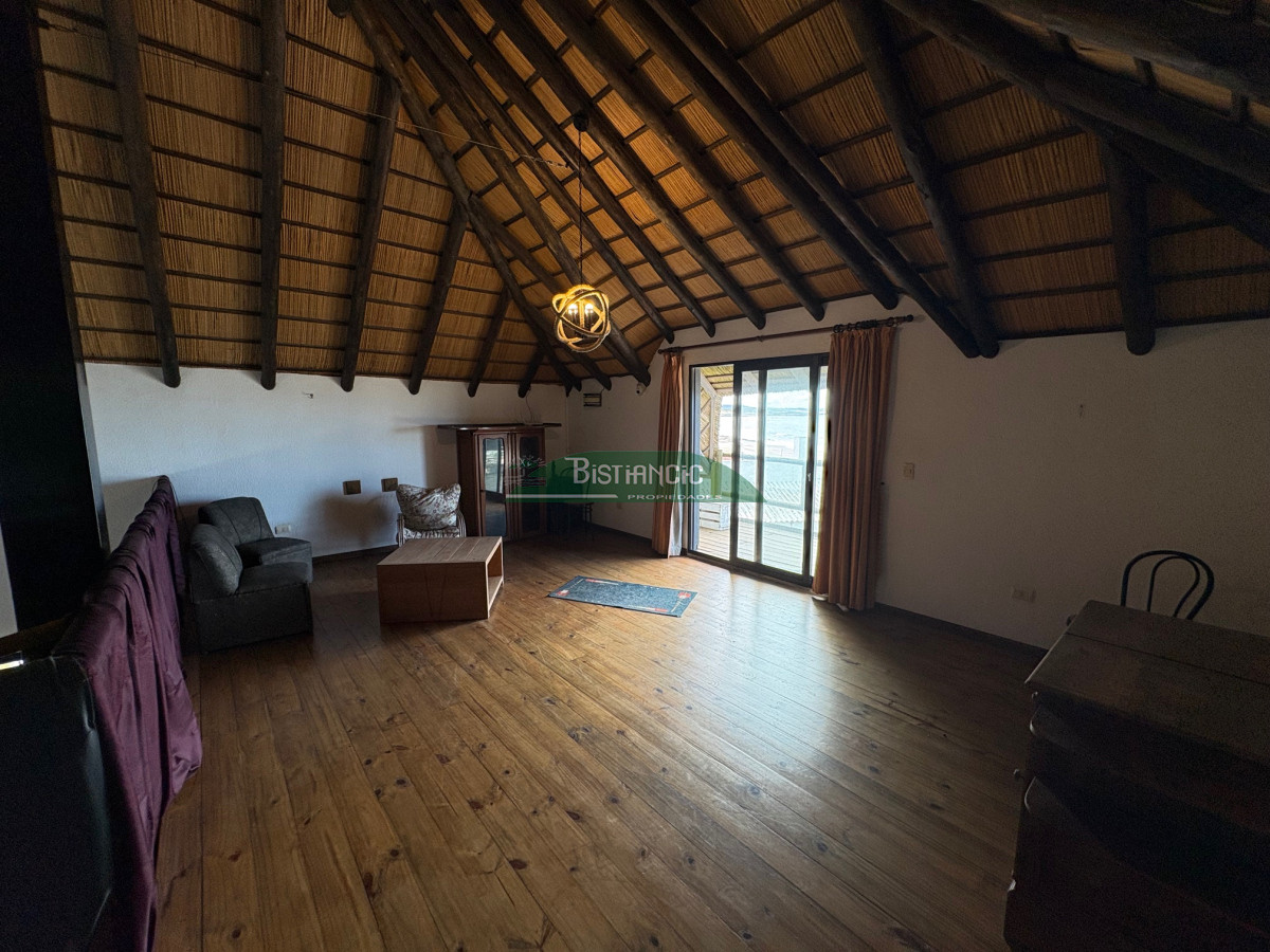 Local Comercial ID.2989 - Restoran en Punta del Diablo frente al mar, con vivienda. Playa de los Pescadores