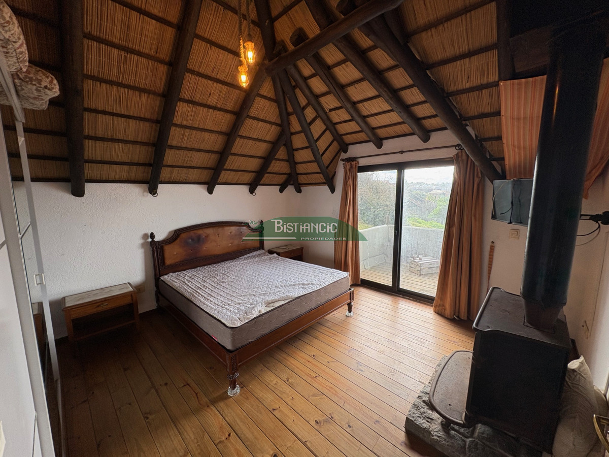 Local Comercial ID.2989 - Restoran en Punta del Diablo frente al mar, con vivienda. Playa de los Pescadores