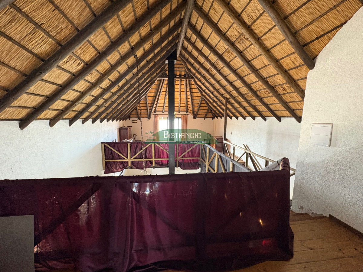 Local Comercial ID.2989 - Restoran en Punta del Diablo frente al mar, con vivienda. Playa de los Pescadores