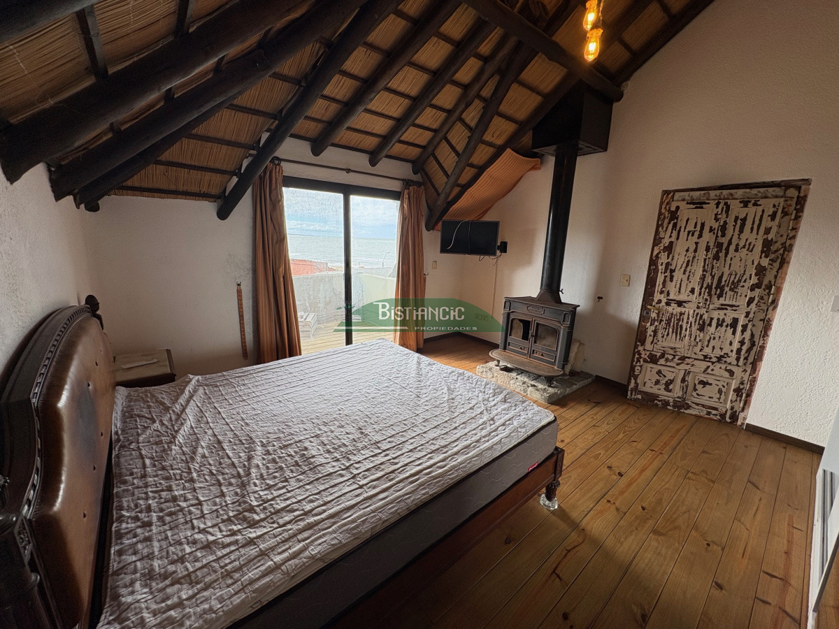 Local Comercial ID.2989 - Restoran en Punta del Diablo frente al mar, con vivienda. Playa de los Pescadores