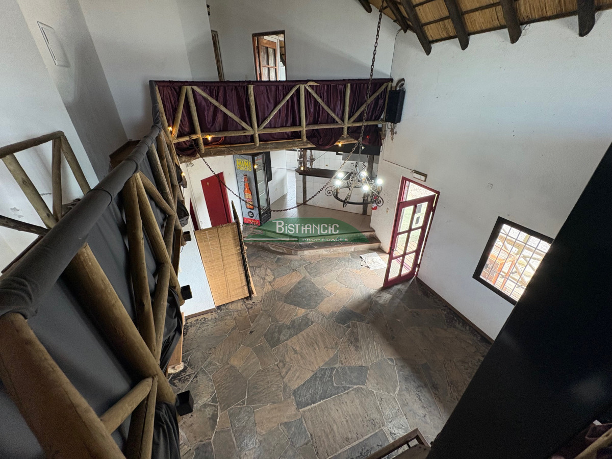 Local Comercial ID.2989 - Restoran en Punta del Diablo frente al mar, con vivienda. Playa de los Pescadores