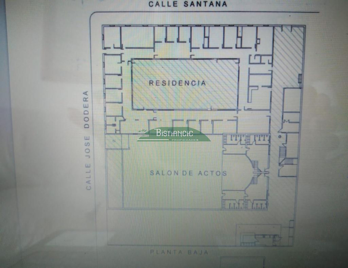 Terreno ID.2937 - Gran terreno en Maldonado, próximo a Shoping Atlántico, 1950 m2 apto PB+9PA.