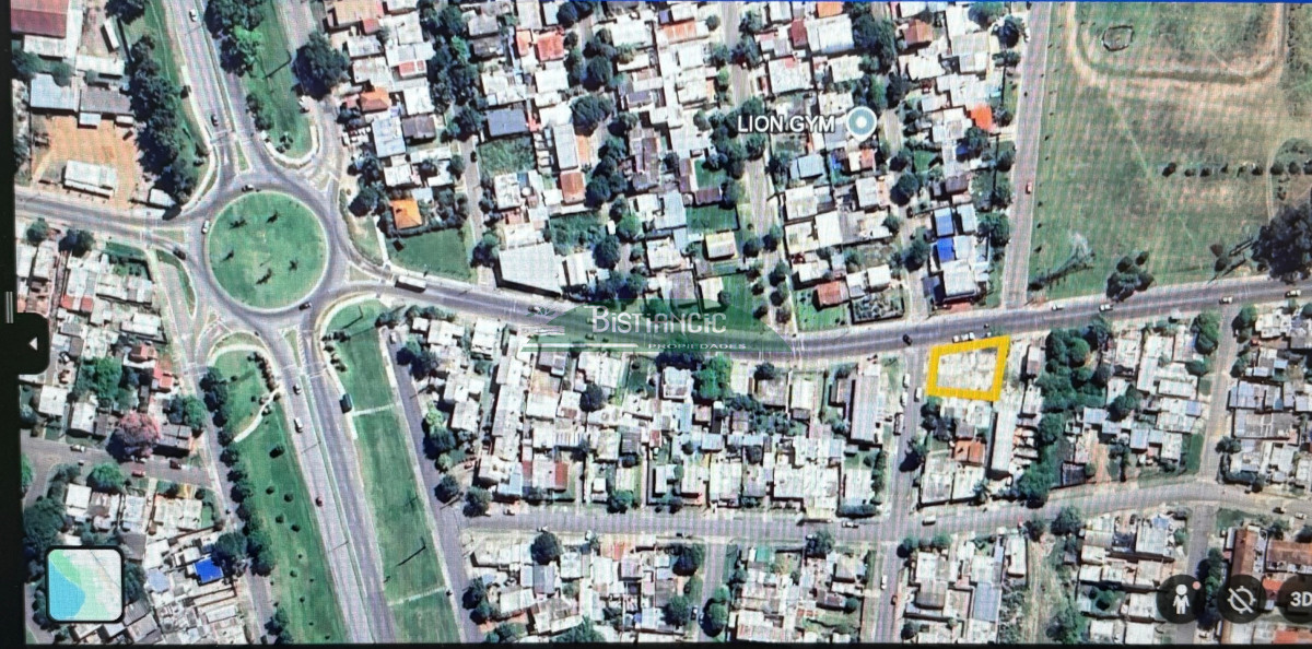 Terreno ID.2964 - Terreno de 710m2 en venta! totalmente cercado con porton, en gran esquina, zona de alto transito.