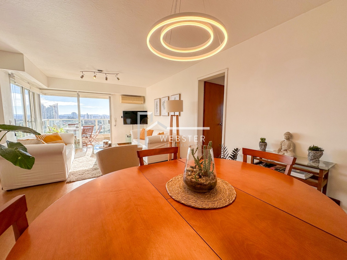 Apartamento ID.1534 - VENTA PISO ALTO APARTAMENTO 2 DORMITORIOS 2 BAÑOS SOL CASI TODO EL DIA, CONTRUCCION EXCEPCIONAL PUNTA DEL ESTE CANTEGRIL
