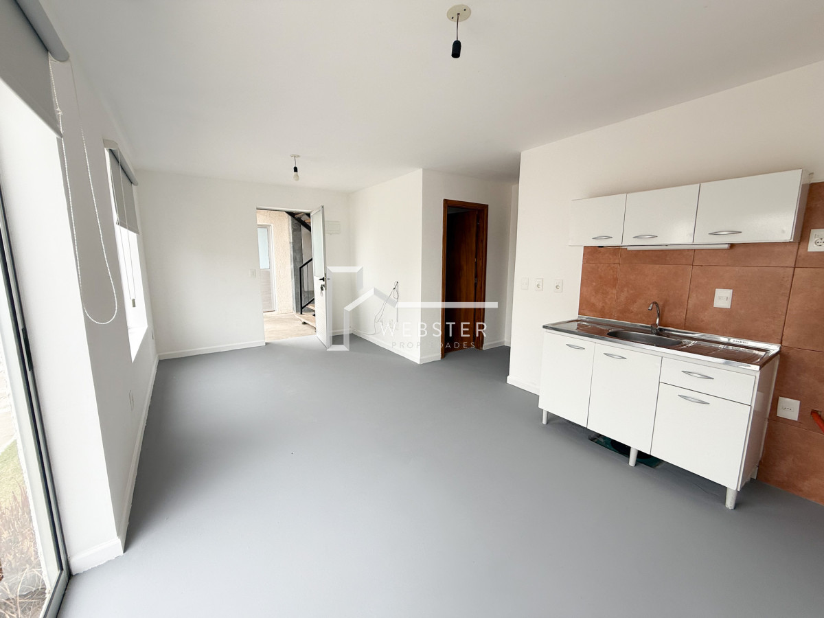 Apartamento ID.2280 - VENTA APARTAMENTO TIPO CASITA PLANTA BAJA EXCELENTE RENTABILIDAD MALDONADO 2 DORMITORIOS 1 BAÑO