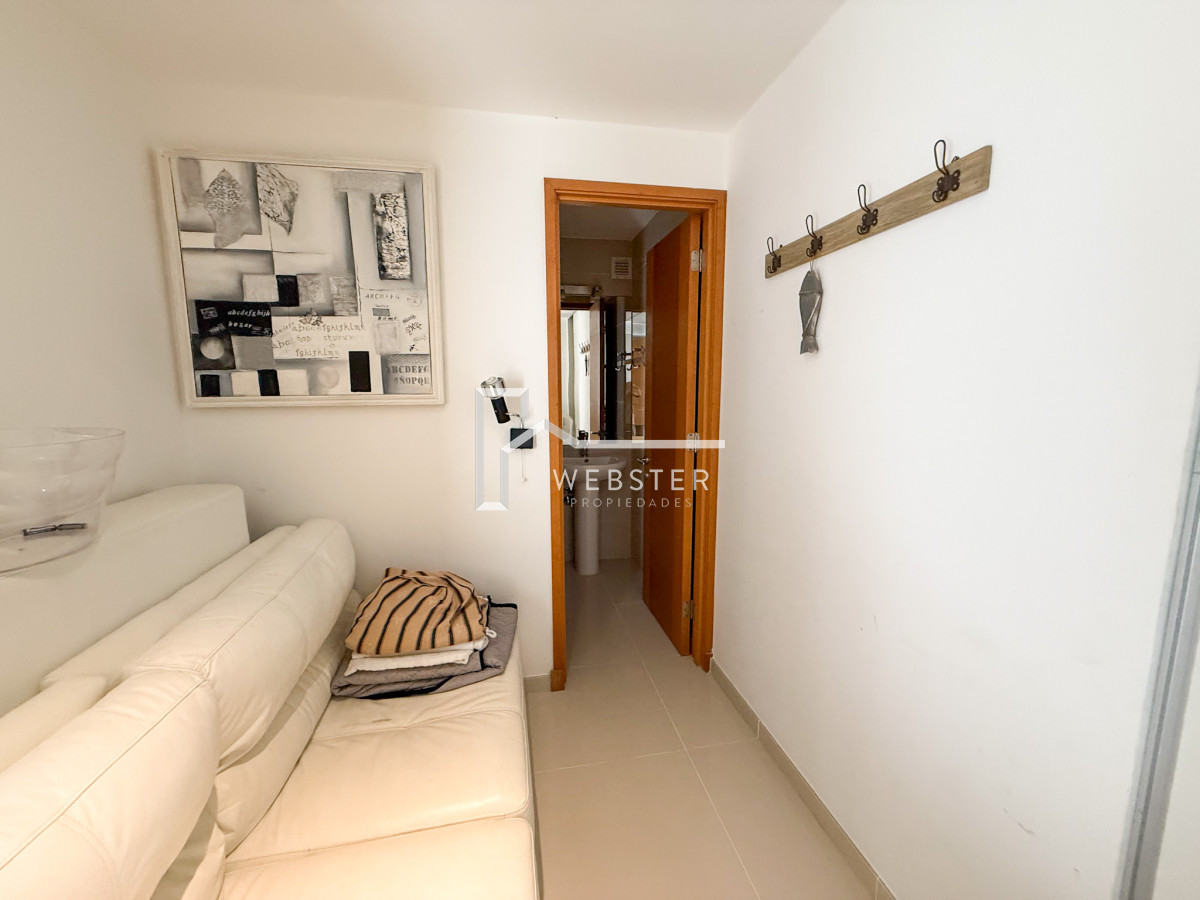 Apartamento ID.2088 - VENTA APARTAMENTO 3 DORMITORIOS EN SUITE MAS DEPENDENCIA DE SERVICIO COMPLETA AMPLIO PLAYA MANSA
