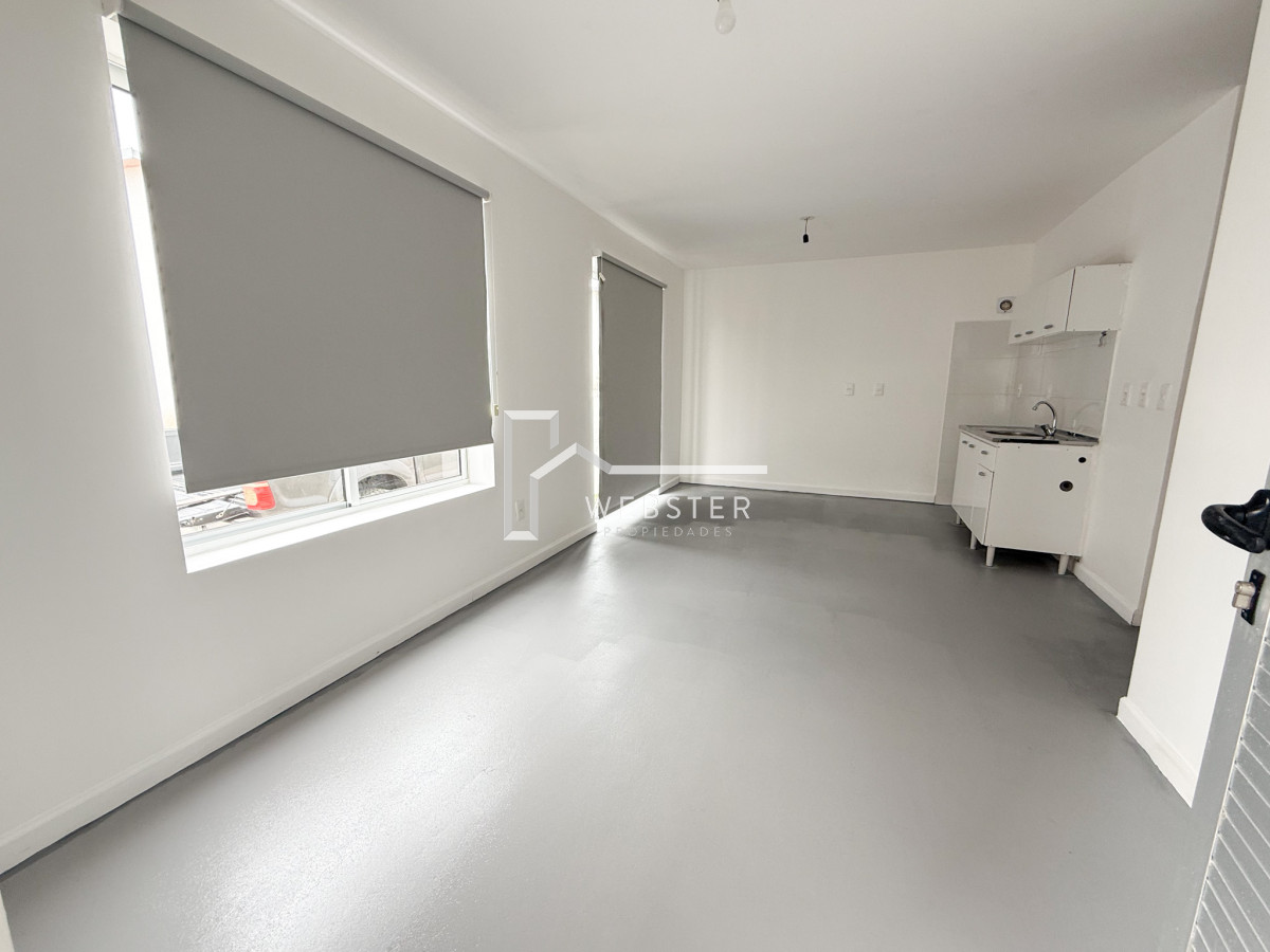 Apartamento ID.2280 - VENTA APARTAMENTO TIPO CASITA PLANTA BAJA EXCELENTE RENTABILIDAD MALDONADO 2 DORMITORIOS 1 BAÑO