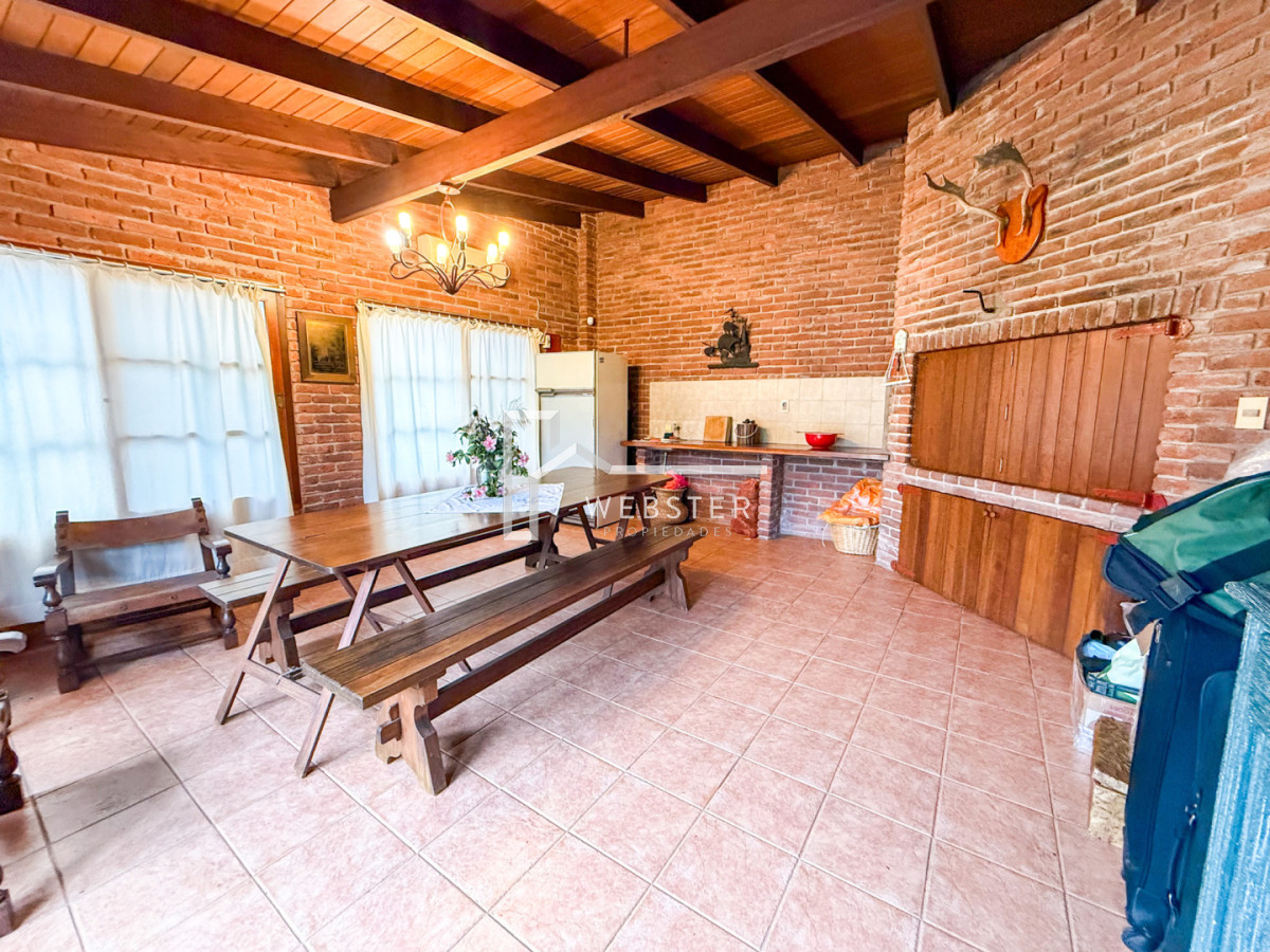 Casa ID.2851 - ALQUILER ANUAL AMPLIA CASA 3 DORMITORIOS 2 BAÑOS CANTEGRIL PUNTA DEL ESTE EXCELENTE CONSTRUCCION 
