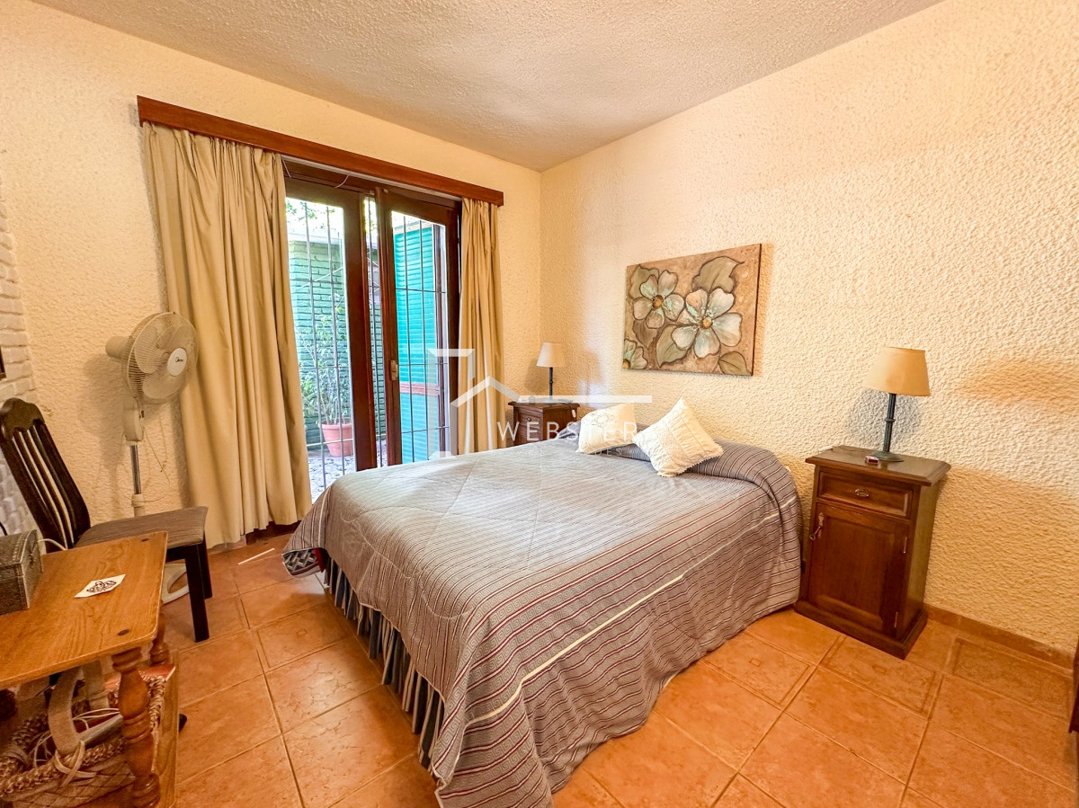 Casa ID.1661 - ALQUILER TEMPORADA PUNTA DEL ESTE CASA 4 DORMITORIOS 3 BAÑOS PARA 14 PERSONAS IMPERDIBLE A 2 CUADRAS DEL MAR MANSA 