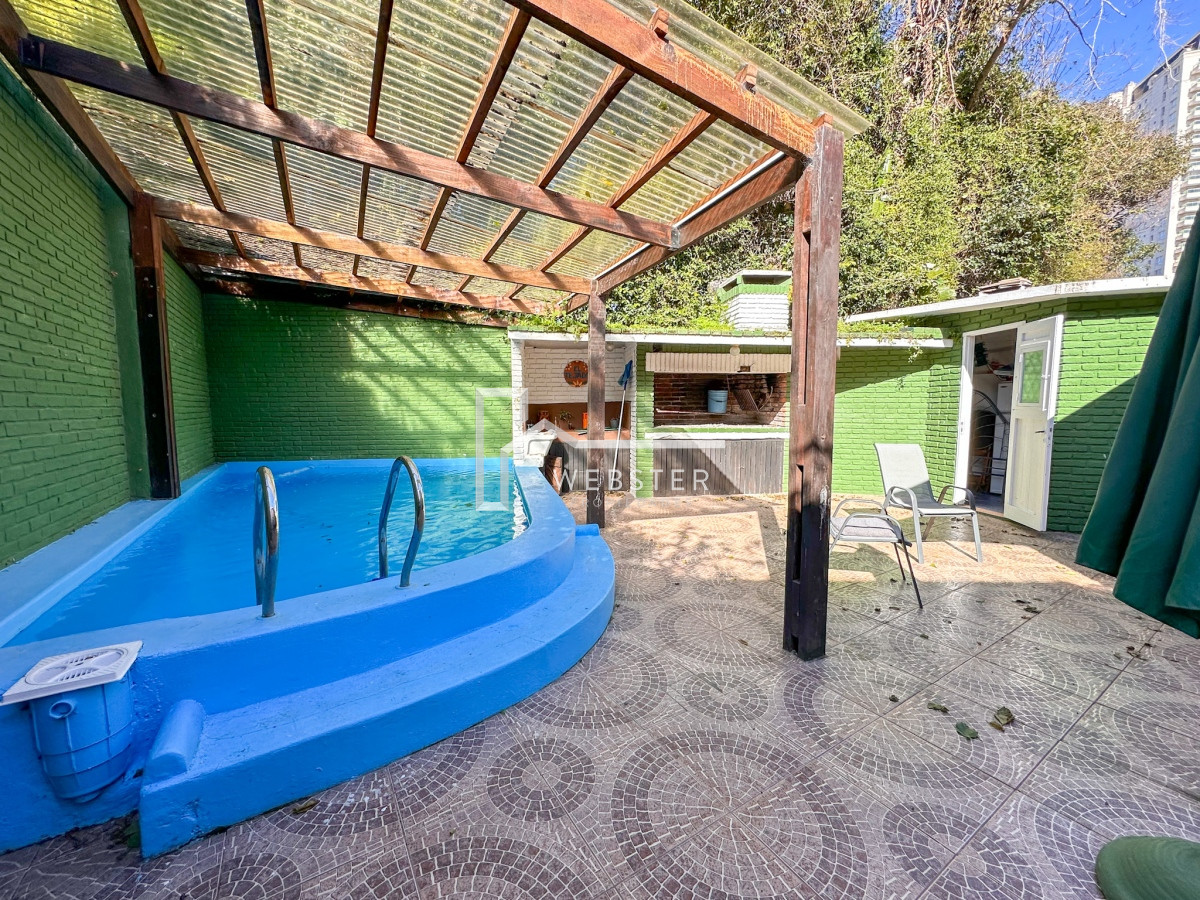Casa ID.1661 - ALQUILER TEMPORADA PUNTA DEL ESTE CASA 4 DORMITORIOS 3 BAÑOS PARA 14 PERSONAS IMPERDIBLE A 2 CUADRAS DEL MAR MANSA 