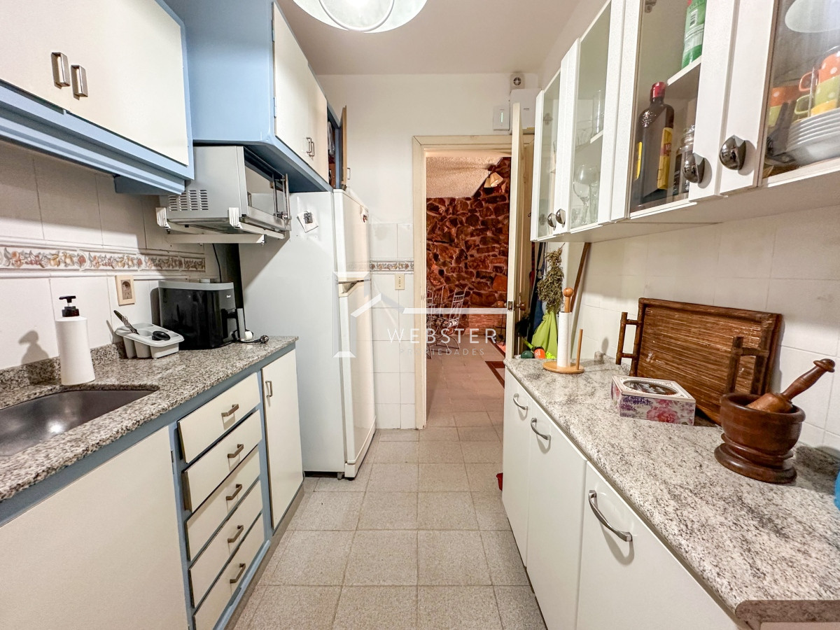 Casa ID.1661 - ALQUILER TEMPORADA PUNTA DEL ESTE CASA 4 DORMITORIOS 3 BAÑOS PARA 14 PERSONAS IMPERDIBLE A 2 CUADRAS DEL MAR MANSA 