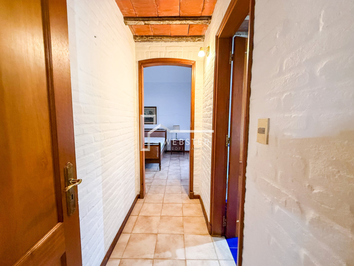 Casa ID.2851 - ALQUILER ANUAL AMPLIA CASA 3 DORMITORIOS 2 BAÑOS CANTEGRIL PUNTA DEL ESTE EXCELENTE CONSTRUCCION 