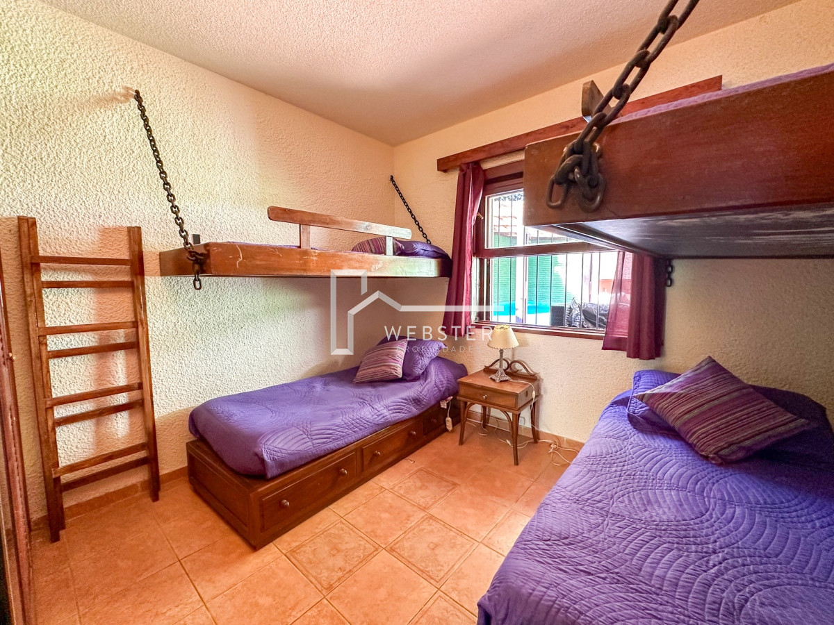 Casa ID.1661 - ALQUILER TEMPORADA PUNTA DEL ESTE CASA 4 DORMITORIOS 3 BAÑOS PARA 14 PERSONAS IMPERDIBLE A 2 CUADRAS DEL MAR MANSA 