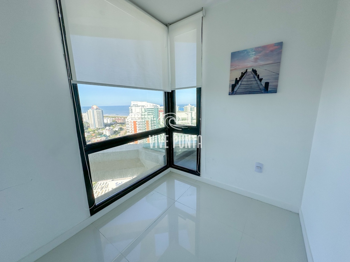 Apartamento ID.686 - ALQUILER ANUAL 1 DORMITORIO PISO ALTO SIN MUEBLES PUNTA DEL ESTE AIDY GRILL
