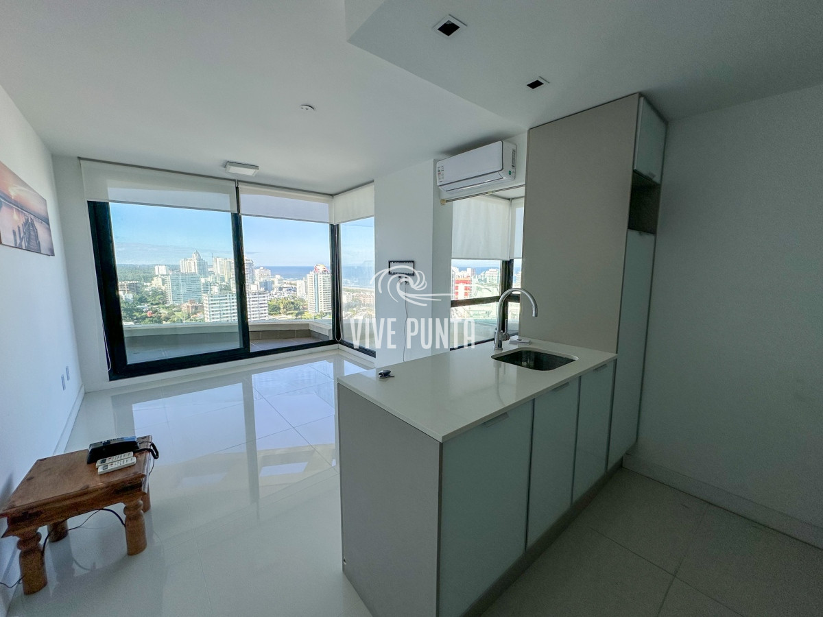 Apartamento ID.686 - ALQUILER ANUAL 1 DORMITORIO PISO ALTO SIN MUEBLES PUNTA DEL ESTE AIDY GRILL