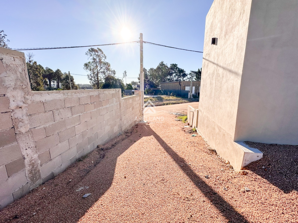 Casa ID.5332 - VENTA CASA 2 DORMITORIOS 1 BAÑO A ESTRENAR 4H SEGUNDA ETAPA APTA PARA BANCO FINANCIADAS