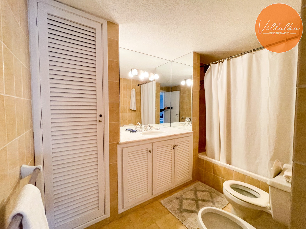 Apartamento ID.2692 - VENDO APARTAMENTO 2 DORMITORIOS OPORTUNIDAD PUNTA DEL ESTE PENINSULA BRAVA