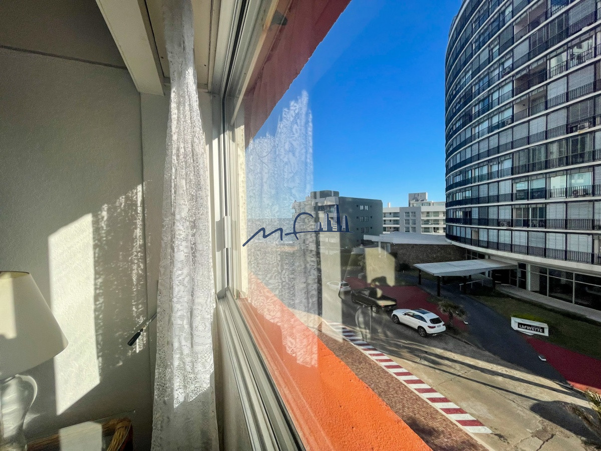 Apartamento ID.430 - VENDO APARTAMENTO 3 DORMITORIOS PUERTO PUNTA DEL ESTE PENISULA
