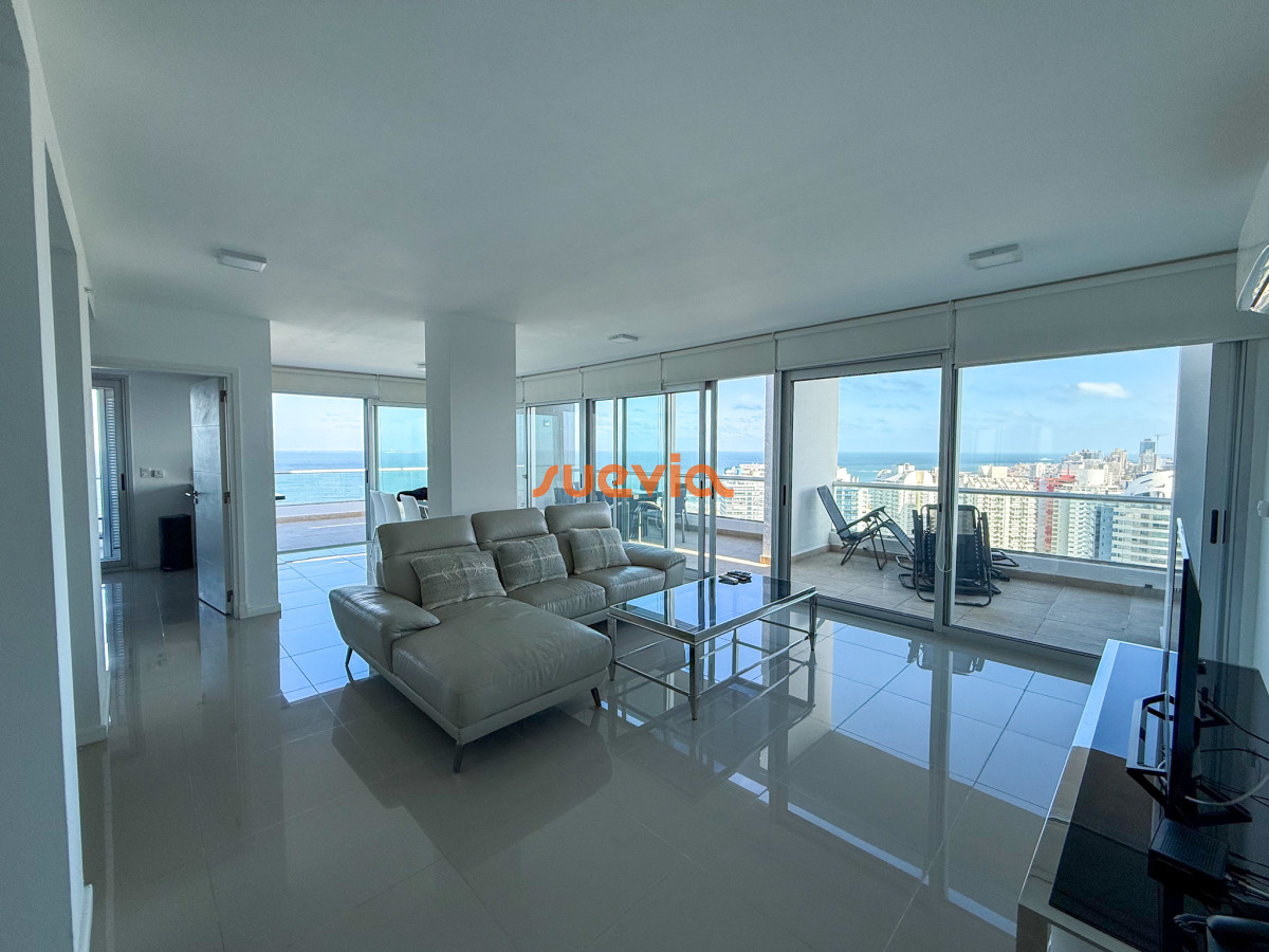 ALQUILER INVERNAL DESDE 1ERO MARZO 2025 PENTHOUSE 2DA LINEA BRAVA 3 DORMITORIOS - GoPunta - Portal Inmobiliario de Punta del Este - Maldonado
